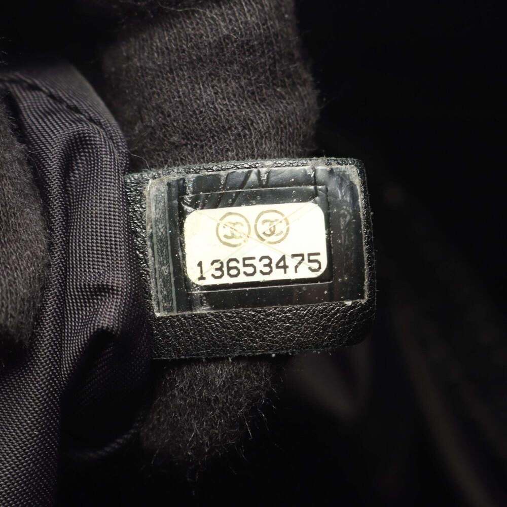 CHANEL Black Leather Tote Bag - Picture 5 of 15